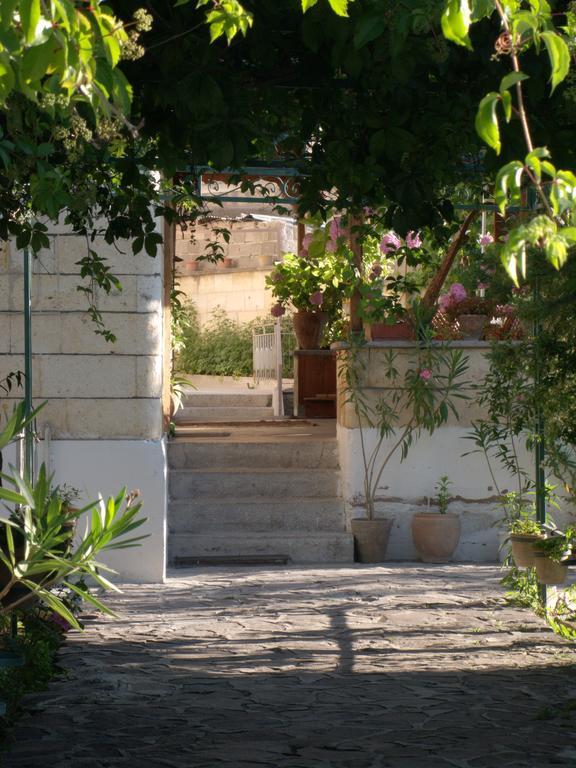 Kose Pension Γκόρεμε Εξωτερικό φωτογραφία